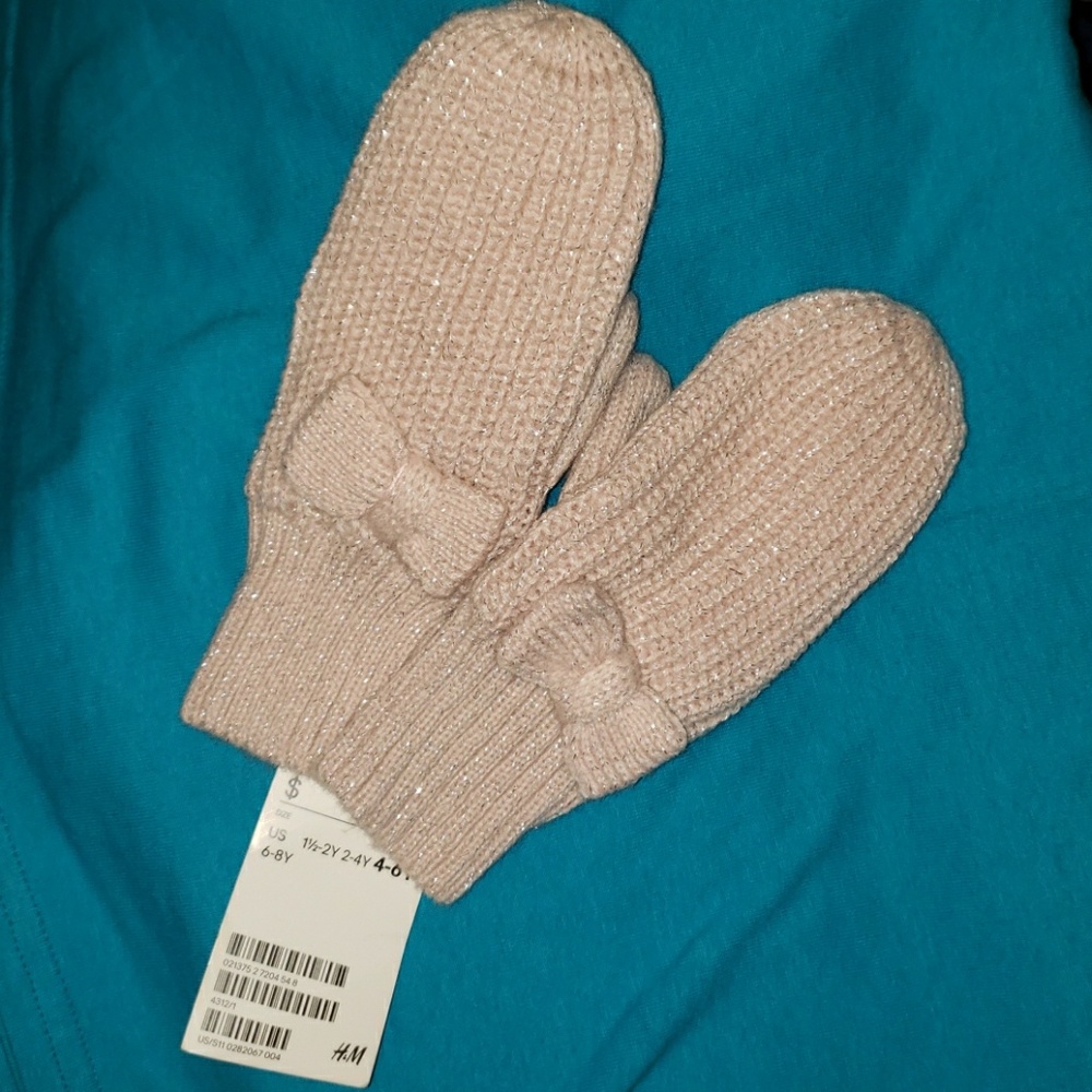 🆕️Glittery Mittens